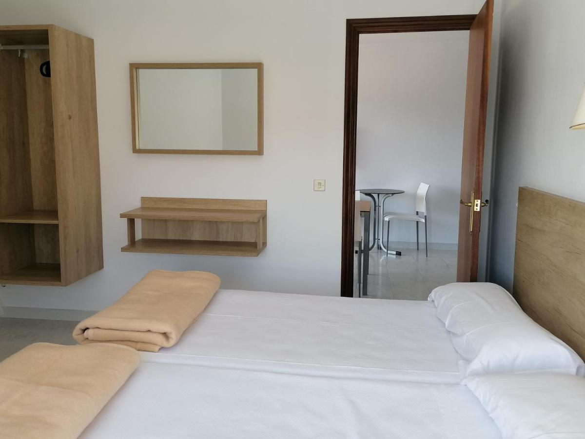 Apartamentos Regollera Ноха Екстер'єр фото