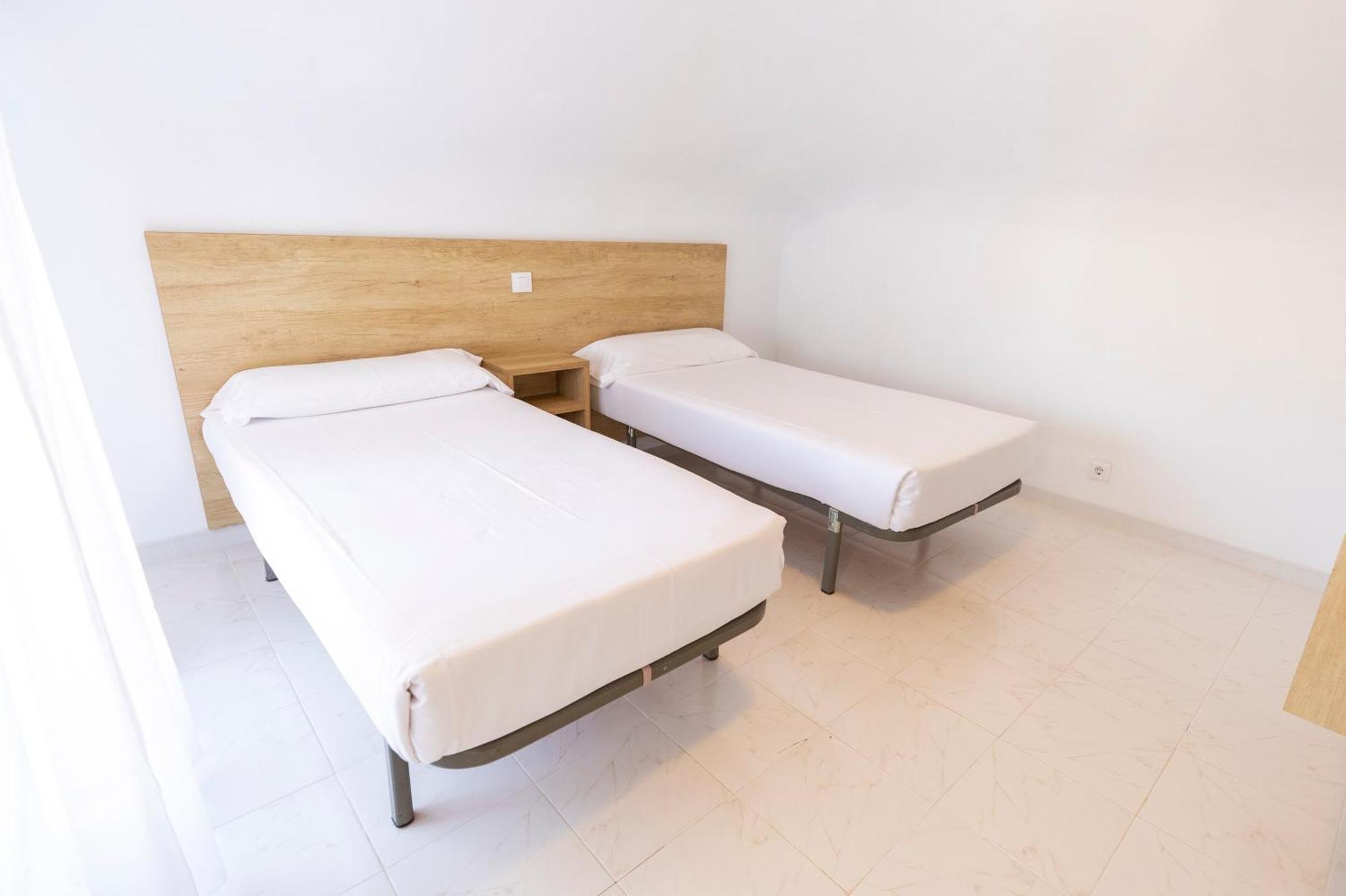 Apartamentos Regollera Ноха Екстер'єр фото